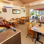 Azuan Suites Hotel By Geh Suites