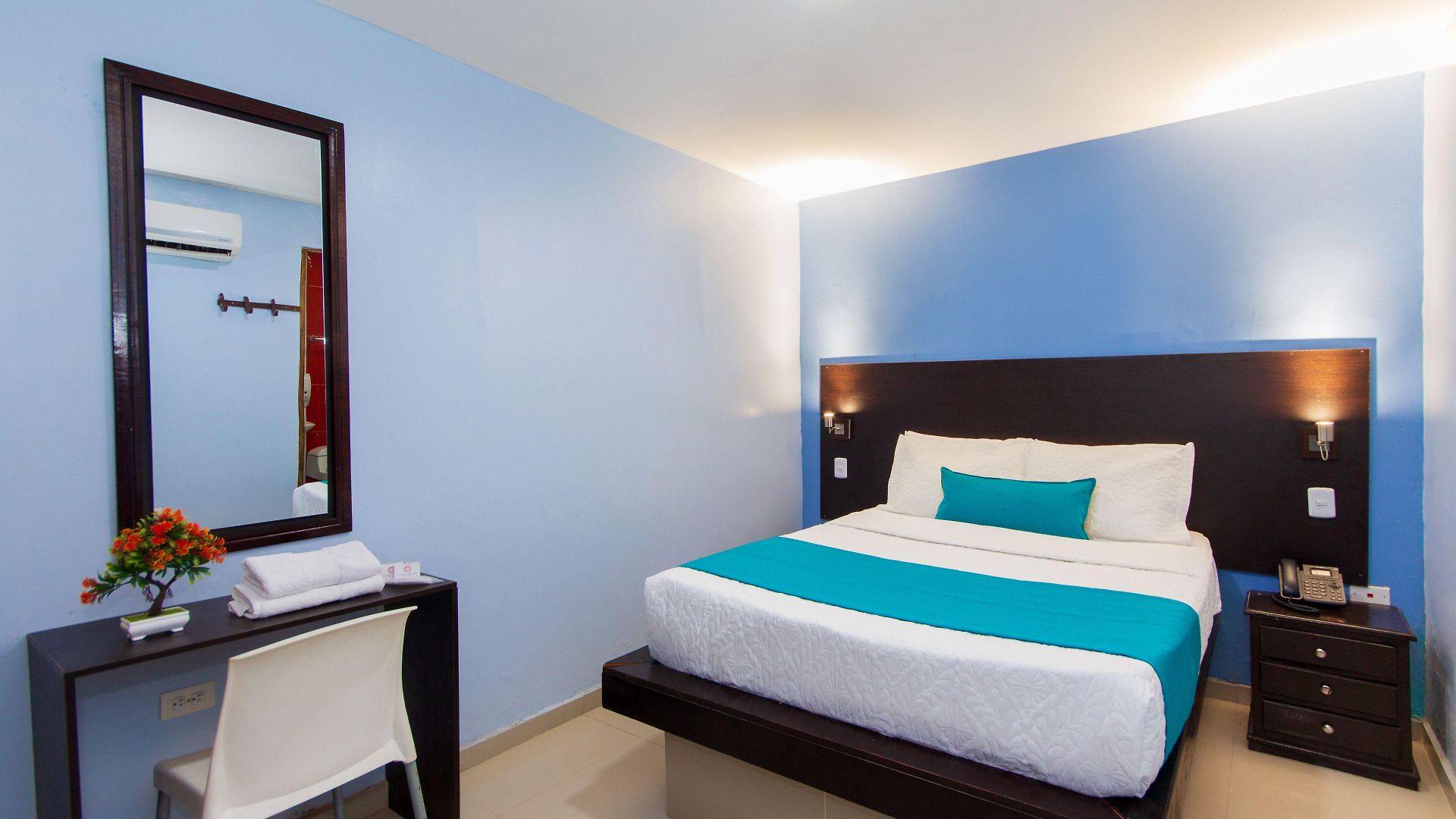Azuán By Geh Hotel 3*