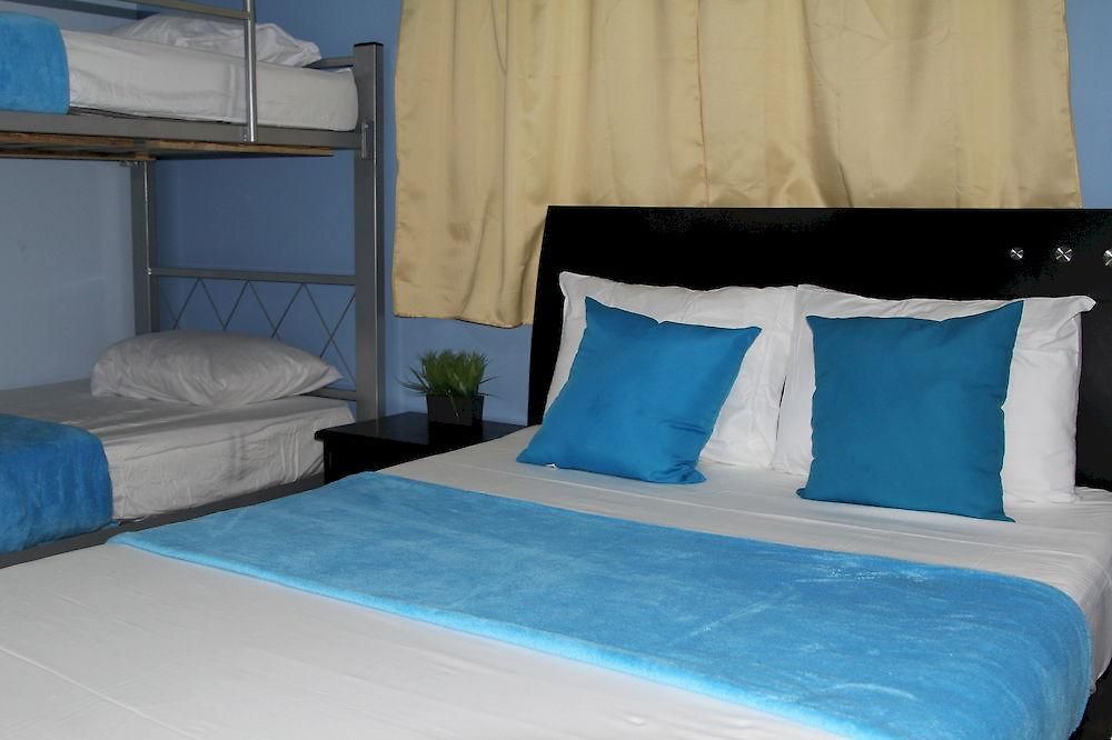Azuán By Geh Hotel 3*