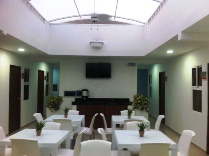Azuán By Geh Hotel 3*